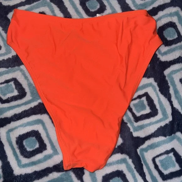 Colorblock Asymmetrical Bikini Set - Picture 8 of 9